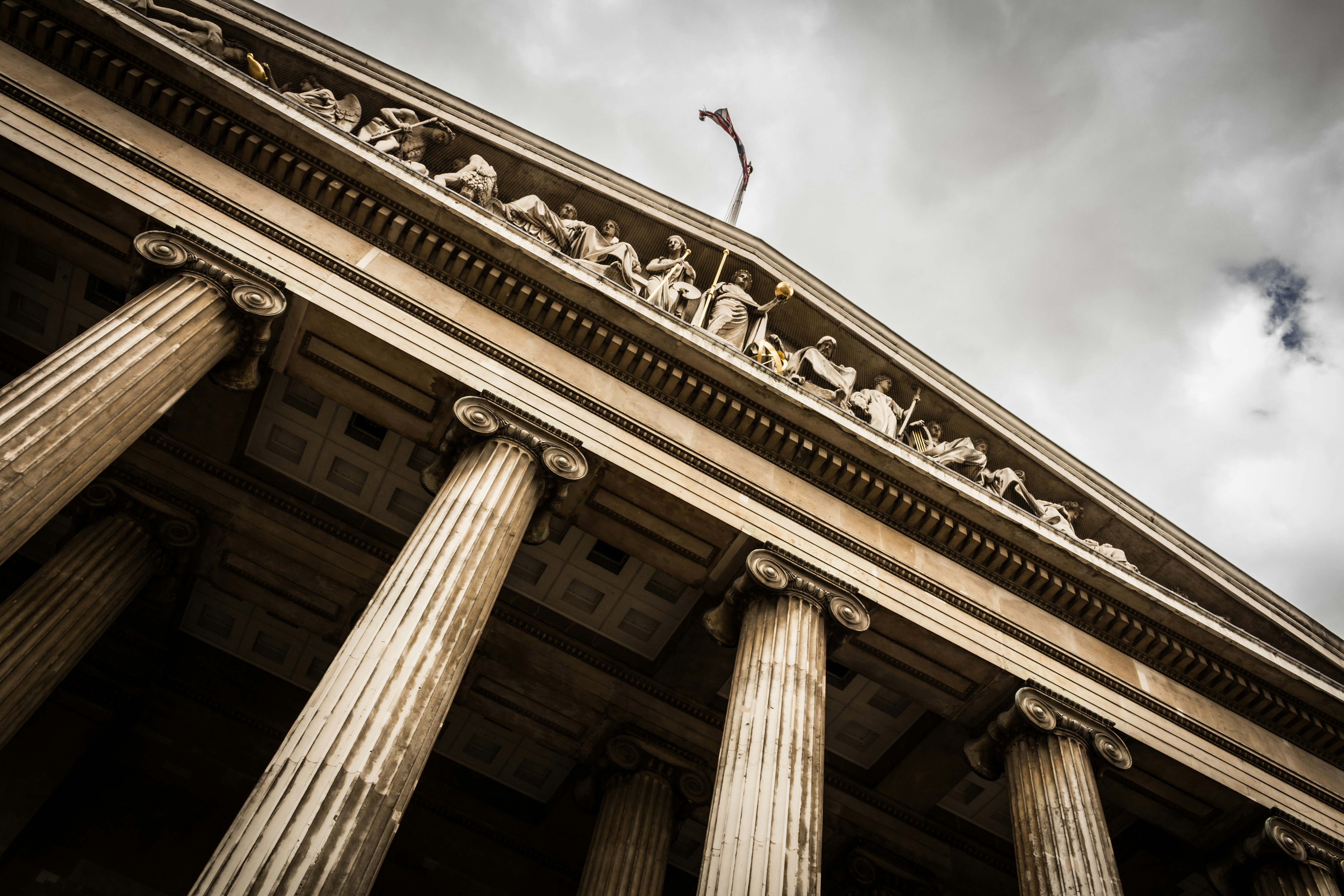 Defensa fiscal y litigio